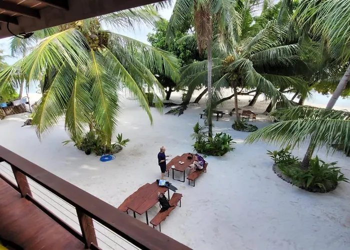 Aveyla Manta Village