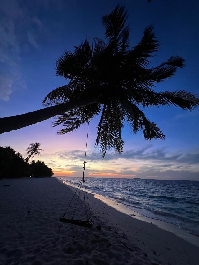 Aveyla Manta Village