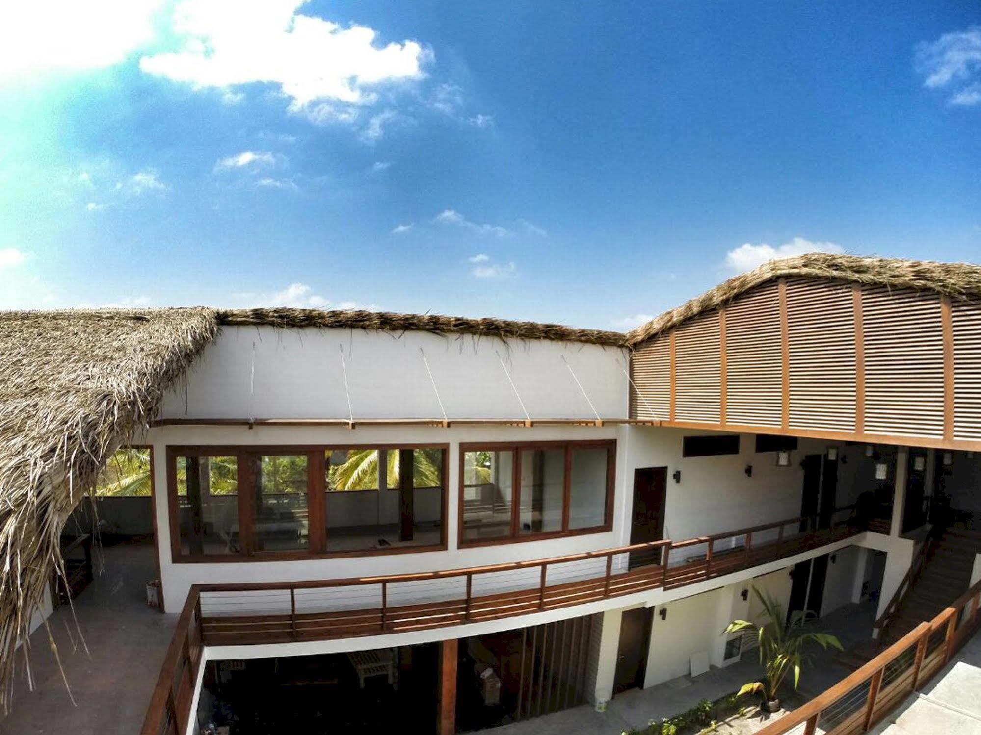 Gasthof Aveyla Manta Village Dharavandhoo